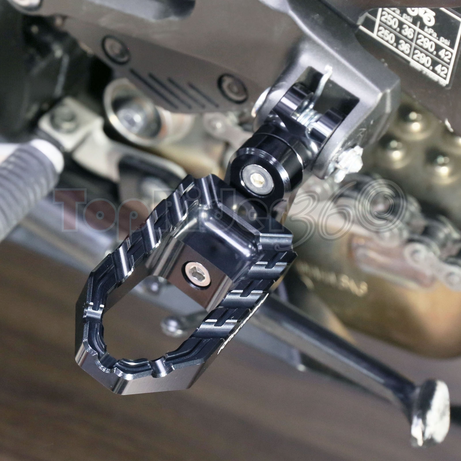 Extension Highway Wide BUZZ Front Foot Pegs For Yamaha Bolt 1420 19 18